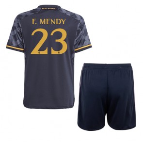 Lacne Dětský Futbalové dres Real Madrid Ferland Mendy #23 2023-24 Krátky Rukáv - Preč (+ trenírky)